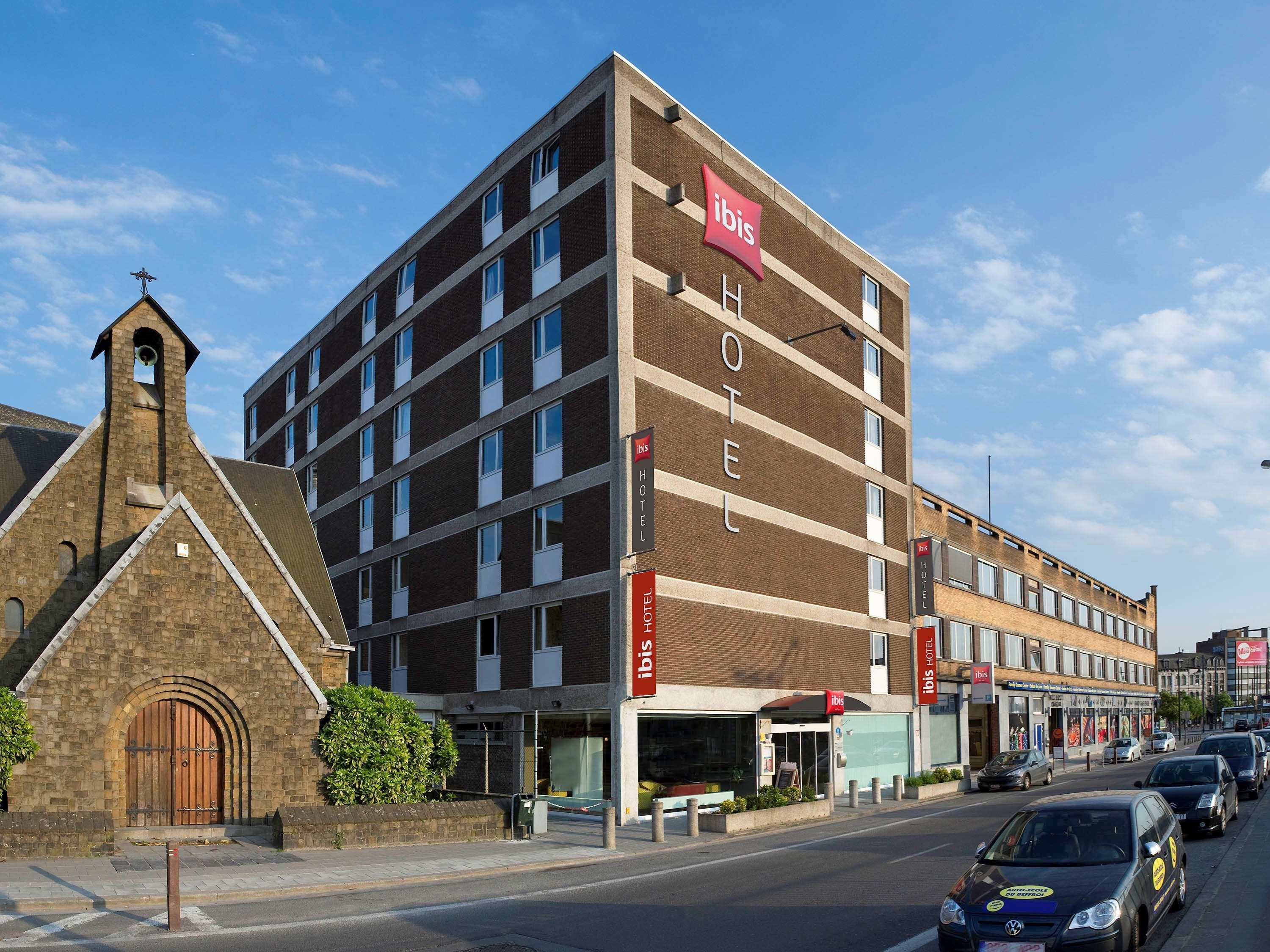 Ibis Mons Centre Gare Hotel Exterior photo